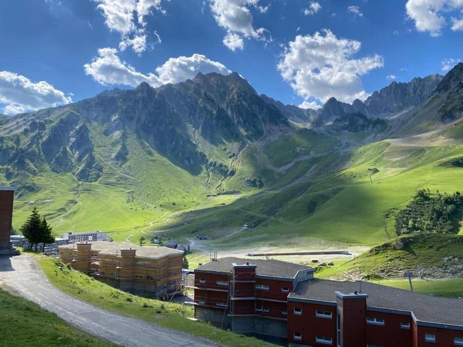 Apartment La Mongie - T2 4 A 6 Personnes, 45m2 Face Aux Pistes *